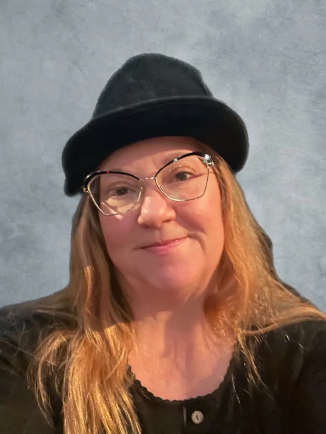 Erin Stark